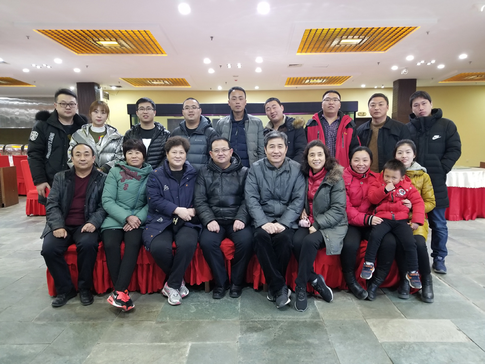 年會(huì)照片2.jpg
